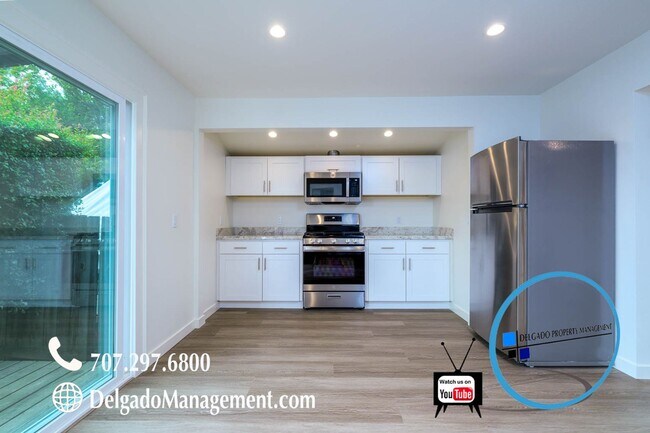 Building Photo - Waterfront Newly remodeled Benicia home