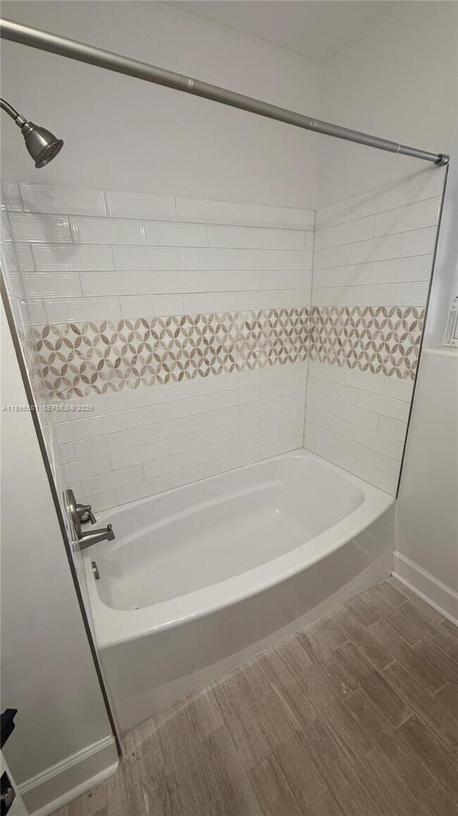 Building Photo - 1209 Campo Sano Ave