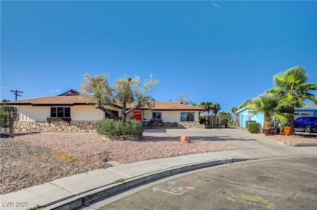 Building Photo - 3504 Pioneer Cir