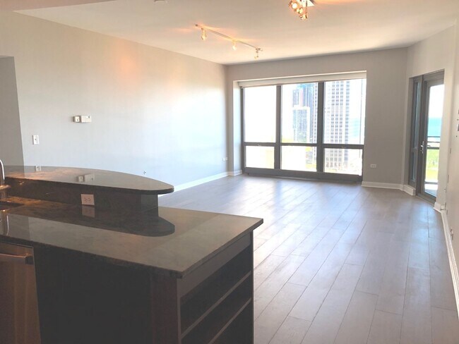 Building Photo - 130 N Garland Ct