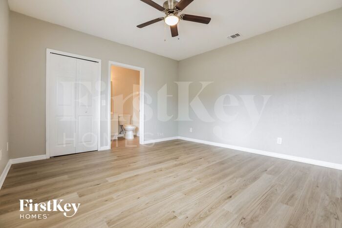 Building Photo - 1581 S Cranberry Blvd