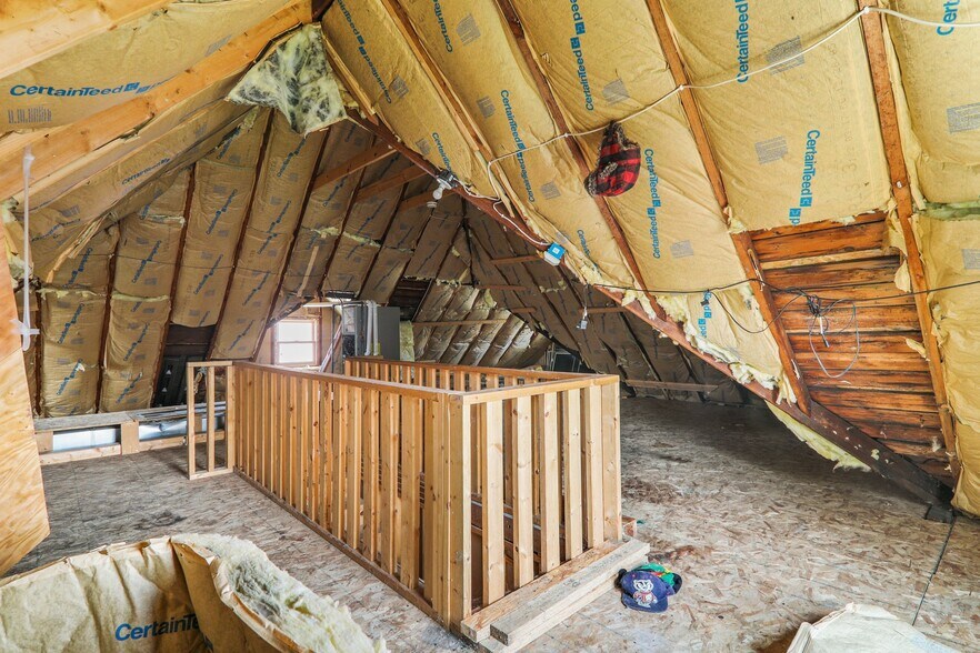 Storage-Walk up attic - 217 E Jefferson St