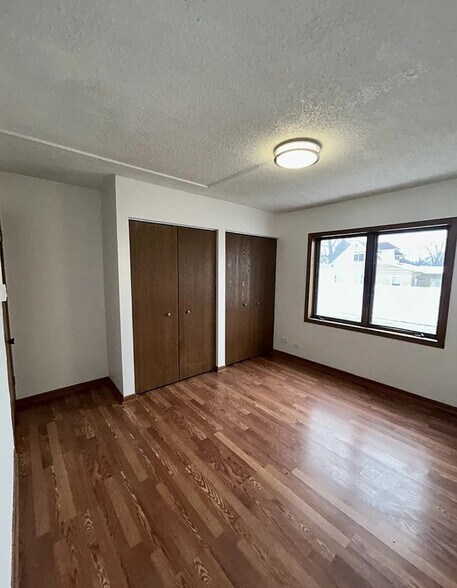 Building Photo - 6441 Pershing Rd