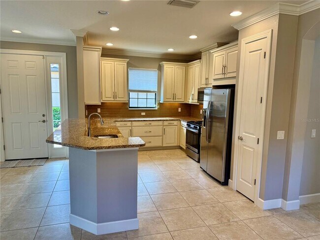 Building Photo - 8724 Bellussi Dr