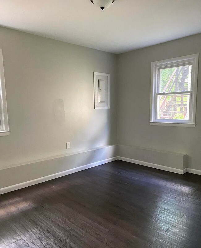 Building Photo - 77 Brevator St