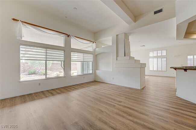Building Photo - 8031 Pavarotti Ave