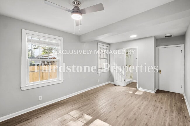 Building Photo - 5204 Astral St