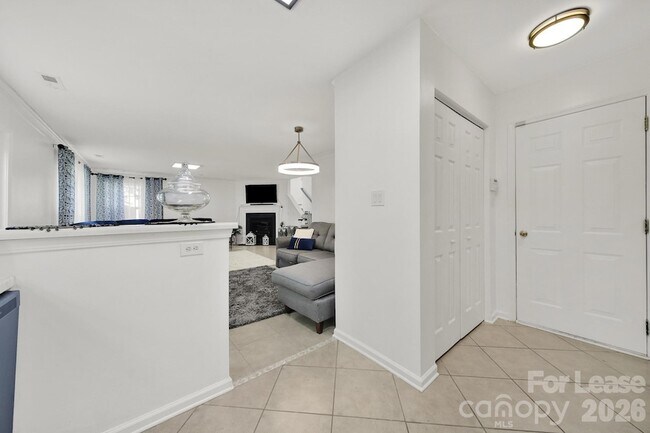 Building Photo - 10541 Haddington Dr
