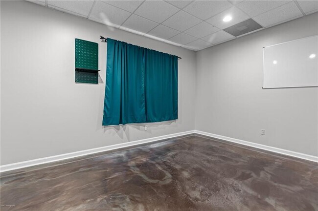 Building Photo - 2990 Hearthstone Dr
