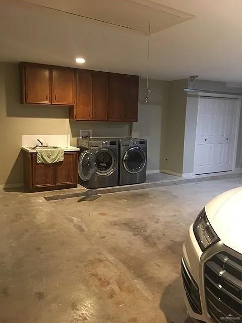 Building Photo - 21 Uvalde Ave