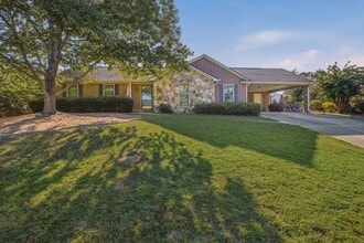 Building Photo - FOR RENT in NORTH COLUMBUS! Available NOW!