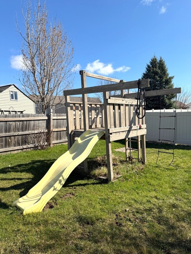 Building Photo - 169 Pebble Creek Trail