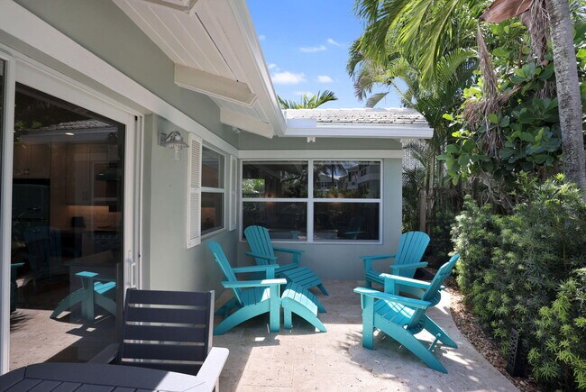 Building Photo - 320 S Ocean Blvd