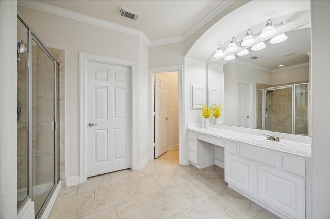 Building Photo - 18063 Crescent Royale Way