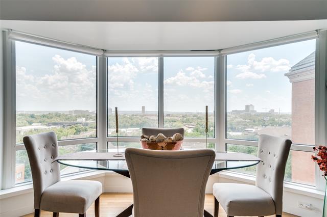 Building Photo - 4242 Lomo Alto Dr