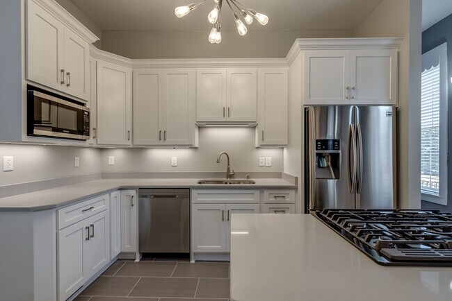 Building Photo - 1023 Franklin St