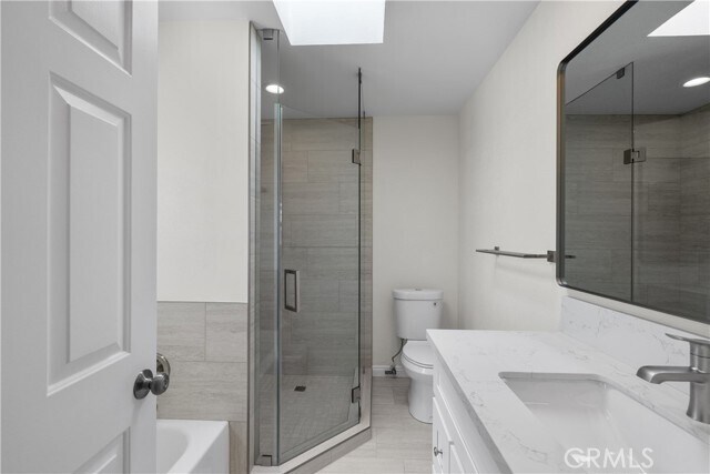 Building Photo - 7650 Topanga Canyon Blvd
