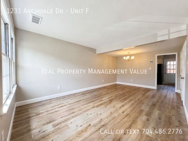 Building Photo - 1231 Archdale Dr