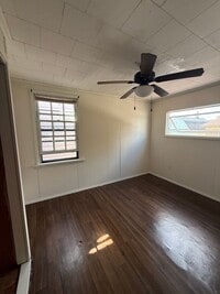 Building Photo - 205 3rd Ave