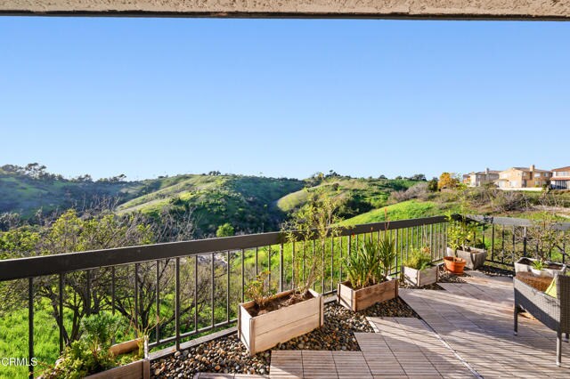 Building Photo - 4239 Vía Arbolada