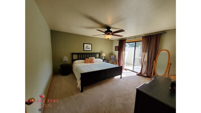 Building Photo - HUGE 5-BEDROOM home with separate BONUS ROOM for rent!!  Large fenced yard!!!