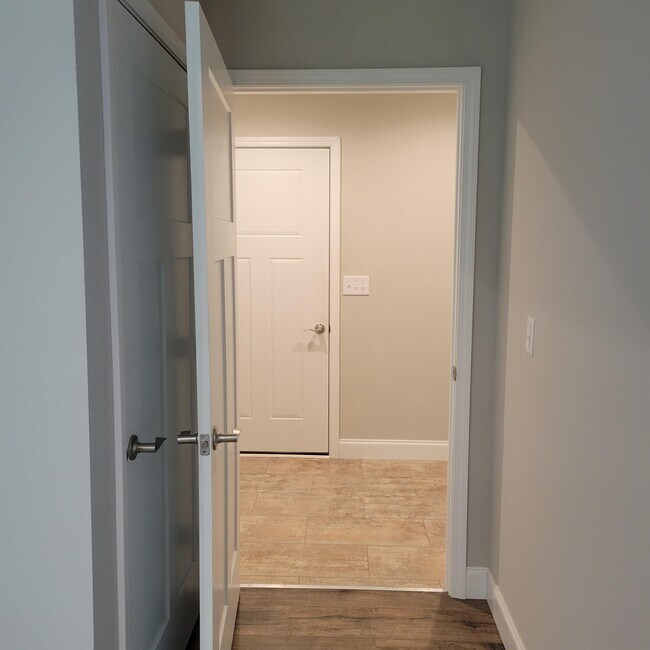 Building Photo - 27 Patrick Dr