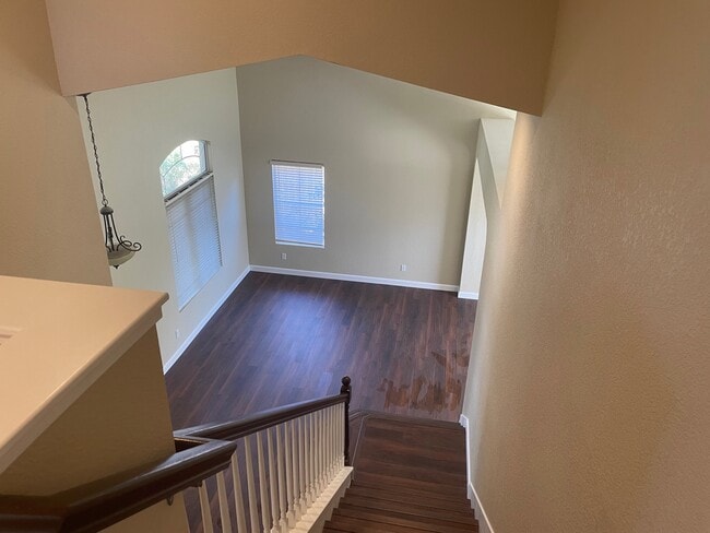 Building Photo - 4009 Shaker Run Cir