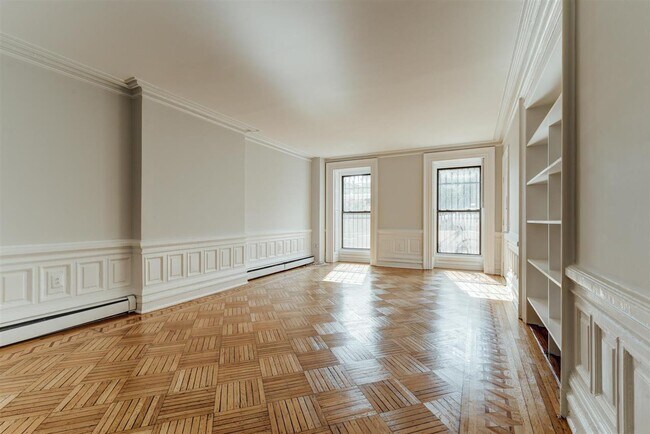 Building Photo - 465 Jersey Ave
