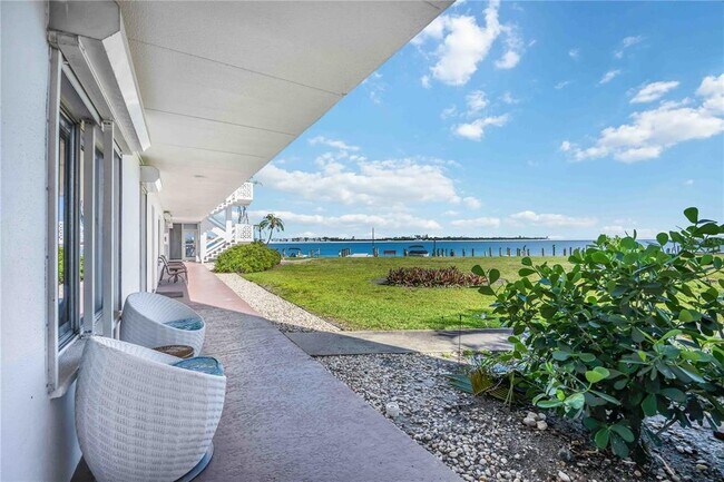 Building Photo - 765 John Ringling Blvd