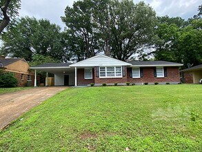 Building Photo - Welcome to 4020 Graceland!