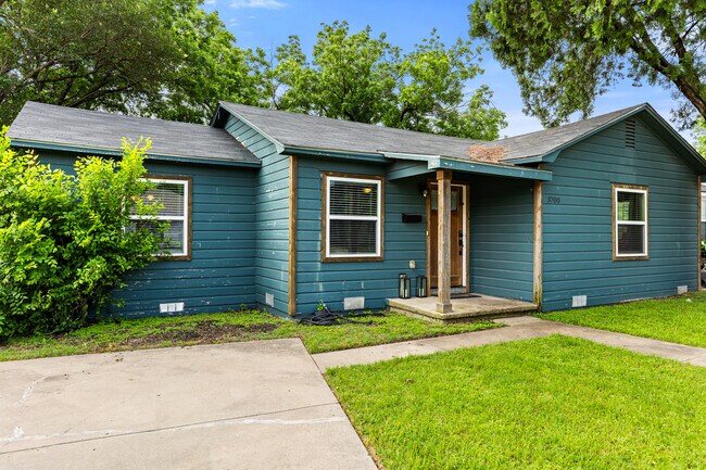 Building Photo - 3700 Charlton Ave