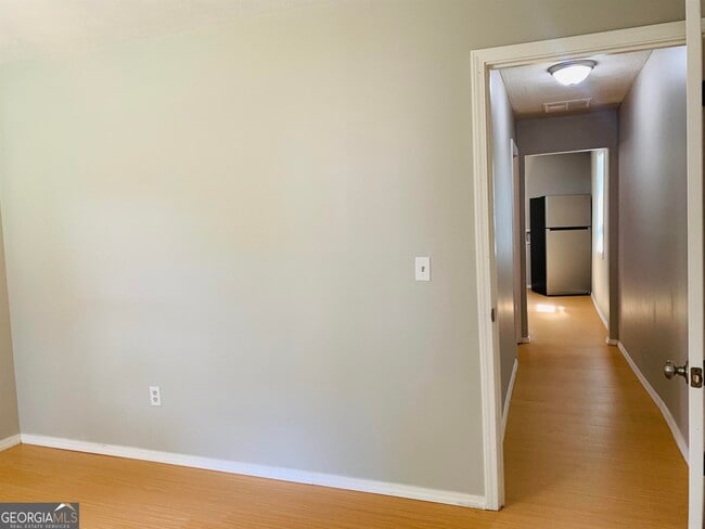 Building Photo - 7 Burdette Pl