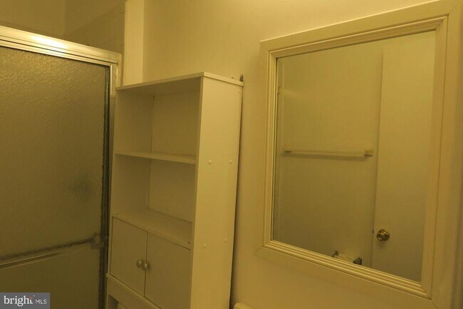 Building Photo - 3514 Cranmer Mews