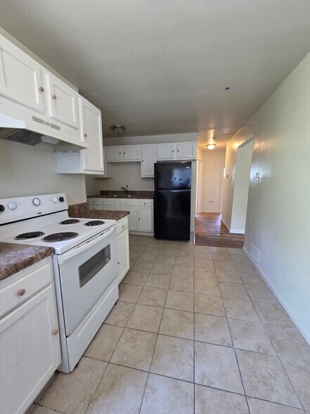 Building Photo - 5614 Sanborn Dr