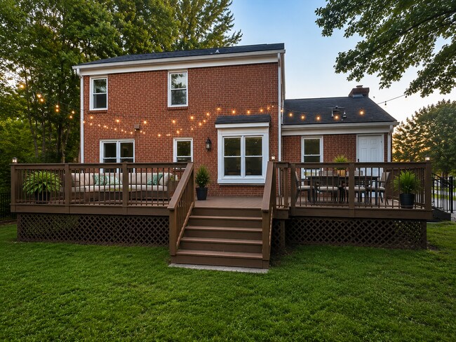 Building Photo - 6210 Creek Bend Dr