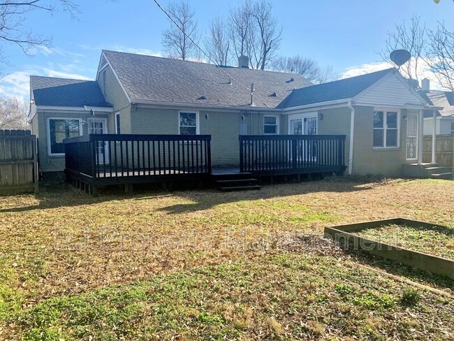 Building Photo - 3810 Montclair Dr