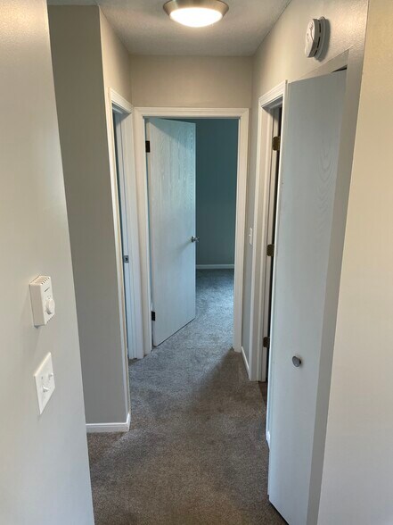 Building Photo - 1017 Ebersole Blvd