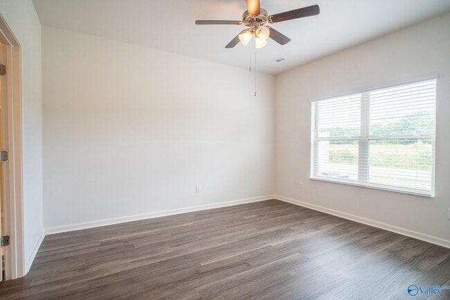 Building Photo - 217 Bay Pine Dr