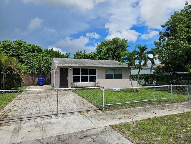 Building Photo - 2111 Wiley St