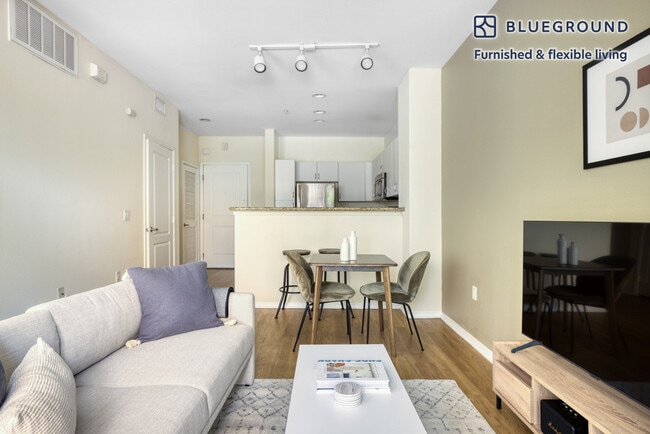 Building Photo - 5211 Pacific Concourse Dr