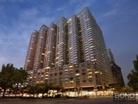 Building Photo - 30 W 63rd St