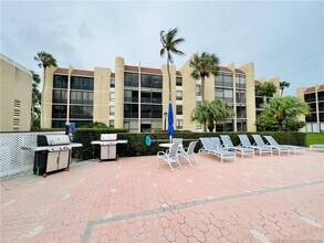 Building Photo - 3392 NE Causeway Blvd