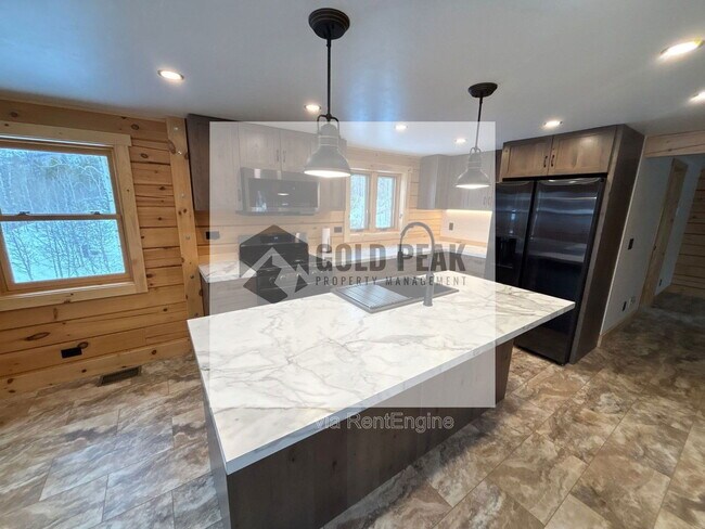 Building Photo - 33181 Wenatchi Trail