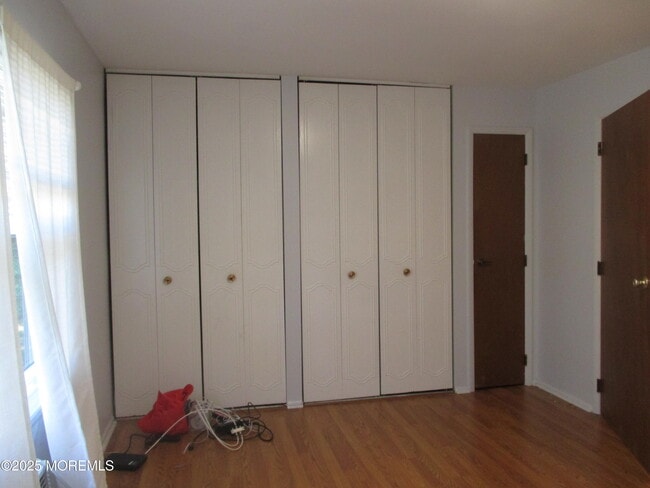 Building Photo - 469D Thornbury Ct