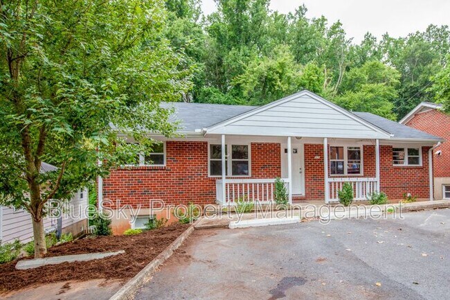 Building Photo - 614 Rock Creek Road