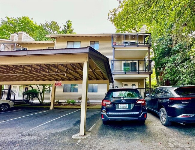 Building Photo - 2Bd/2Ba Kirkland Condo