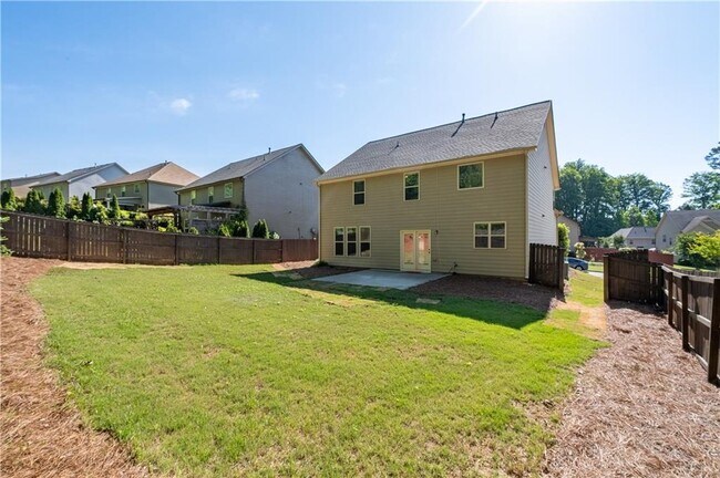 Building Photo - 4910 Belcrest Way