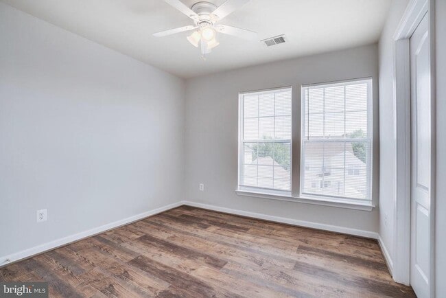 Building Photo - 20460 Charter Oak Dr
