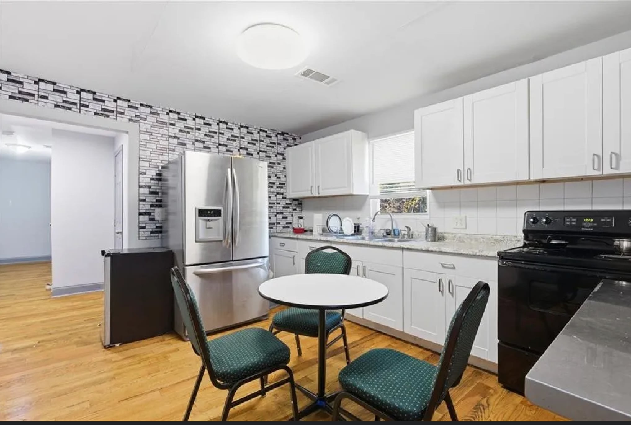 Building Photo - 1033 Palmetto Ave SW