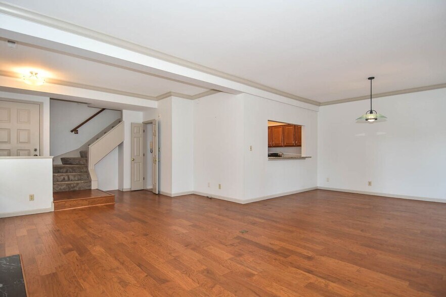 Building Photo - 4444 Lindell Blvd